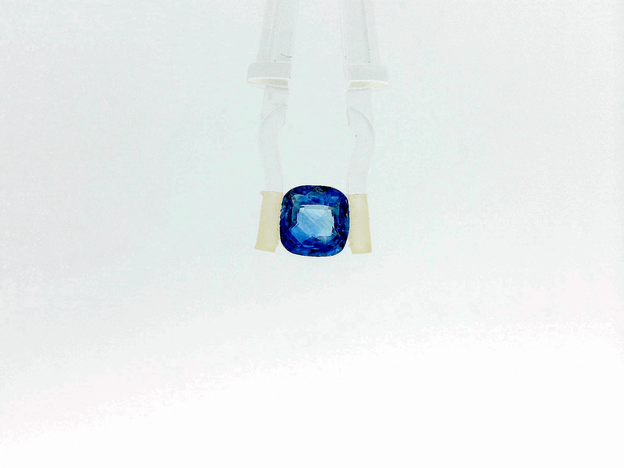 Blue Sapphire - 3.00 Carat