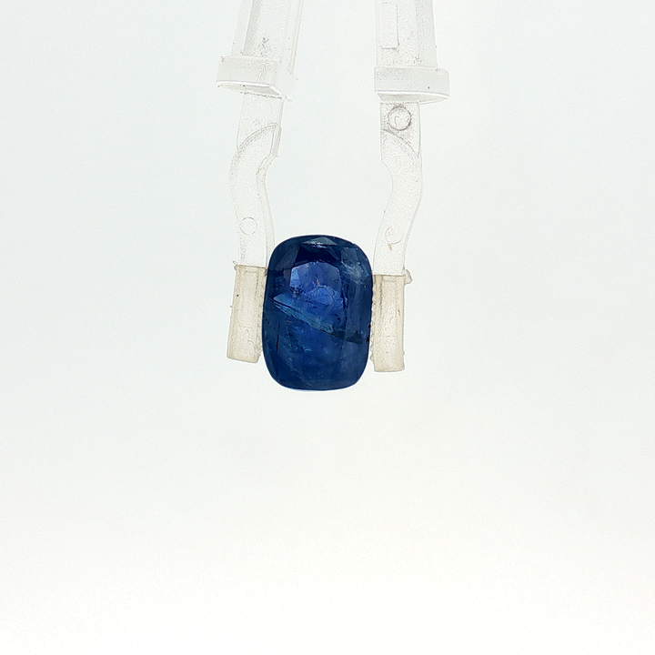 Blue Sapphire - 4.58 Carat
