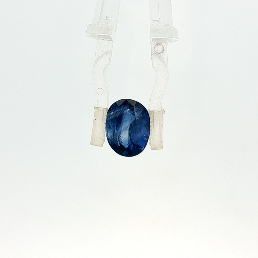 Blue Sapphire - 4.04 Carat
