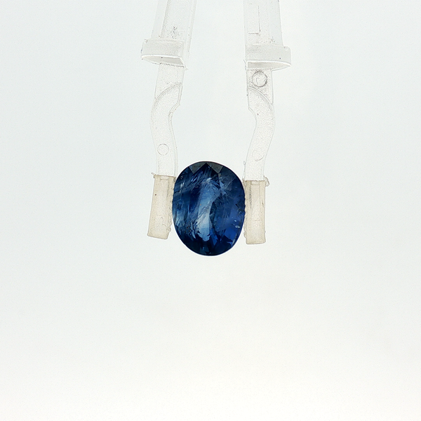 Blue Sapphire - 4.04 Carat