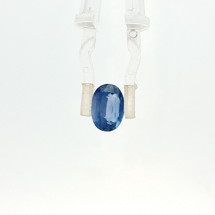 Blue Sapphire - 3.53 Carat