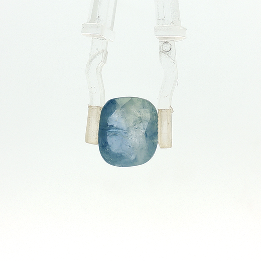 Blue Sapphire - 7.44 Carat
