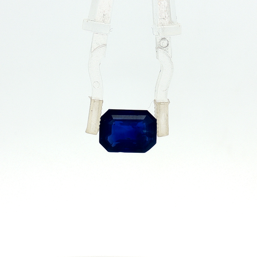 Blue Sapphire - 5.08 Carat