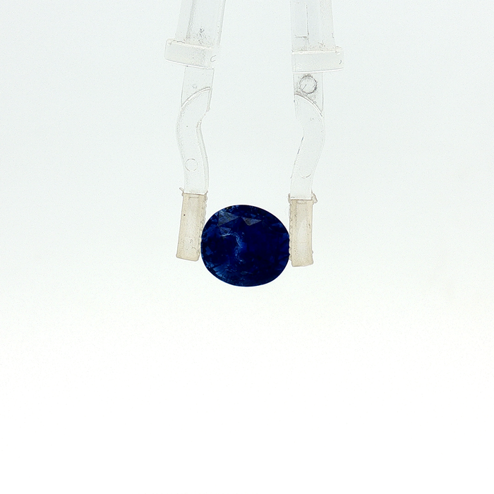 Blue Sapphire - 4.09 Carat