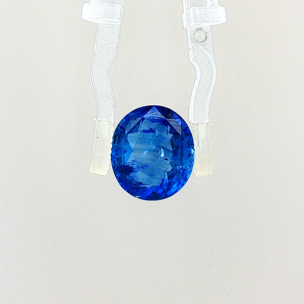 Blue Sapphire - 7.16 Carat