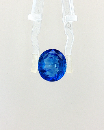 Blue Sapphire - 7.16 Carat
