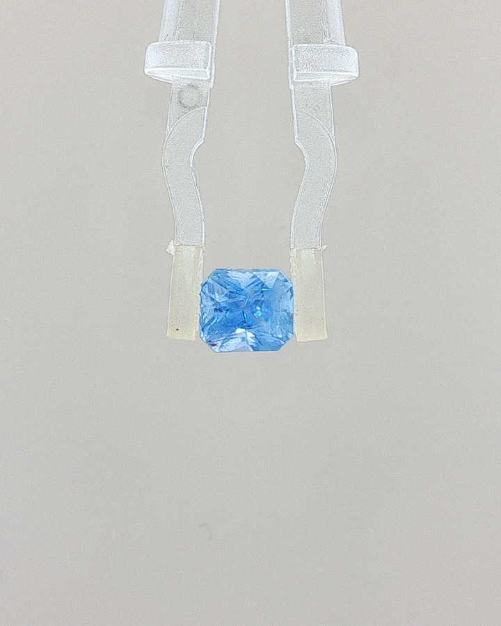Blue Sapphire - 2.09 Carat