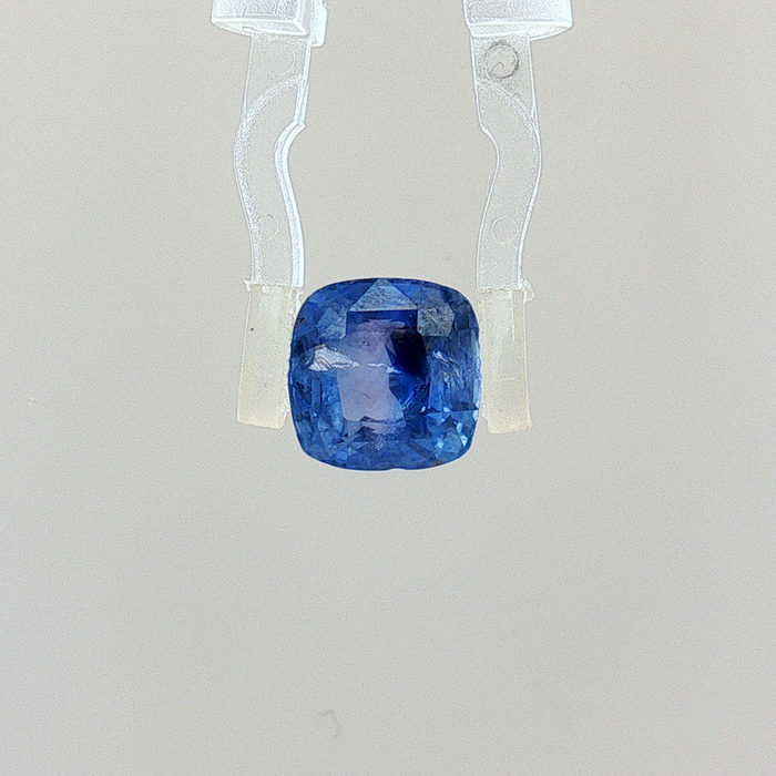 Blue Sapphire - 5.09 Carat