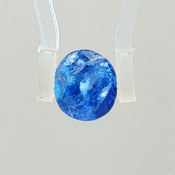 Blue Sapphire - 3.73 Carat