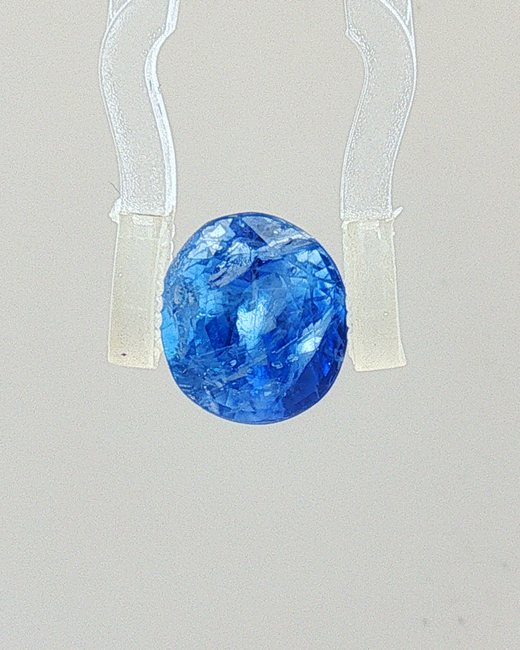Blue Sapphire - 3.73 Carat