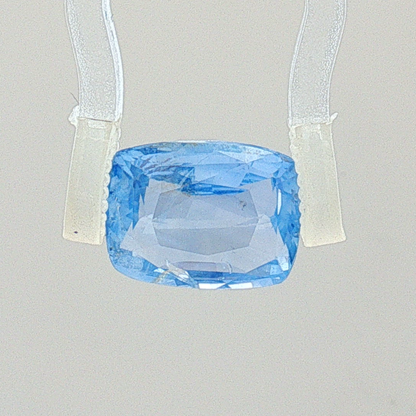 Blue Sapphire - 3.55 Carat