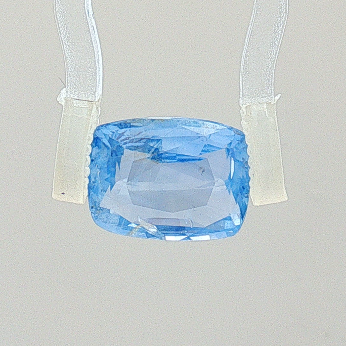 Blue Sapphire - 3.55 Carat