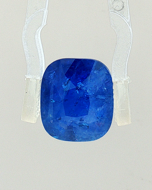 Blue Sapphire - 9.59 Carat