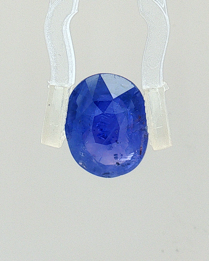 Blue Sapphire - 5.18 Carat