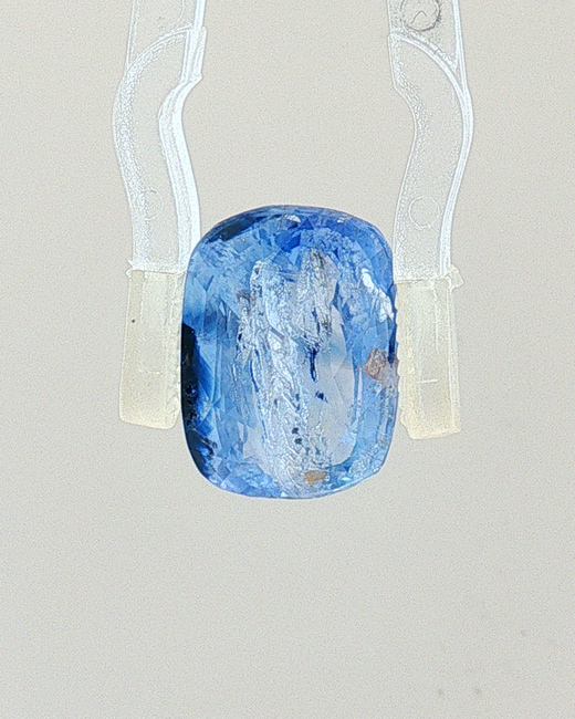 Blue Sapphire - 7.06 Carat