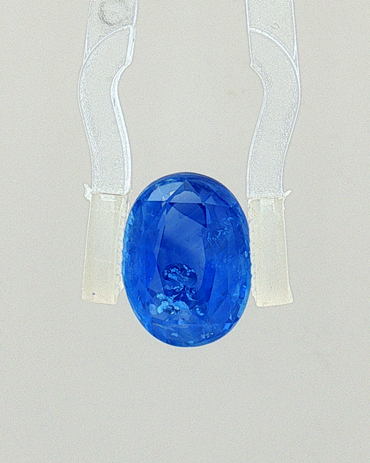 Blue Sapphire - 3.88 Carat