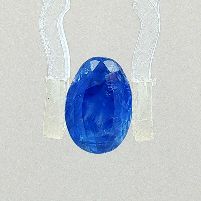 Blue Sapphire - 4.77 Carat
