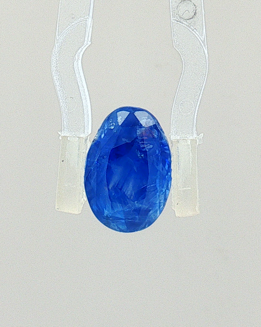 Blue Sapphire - 4.77 Carat