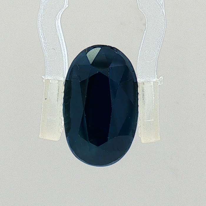 Blue Sapphire - 5.73 Carat