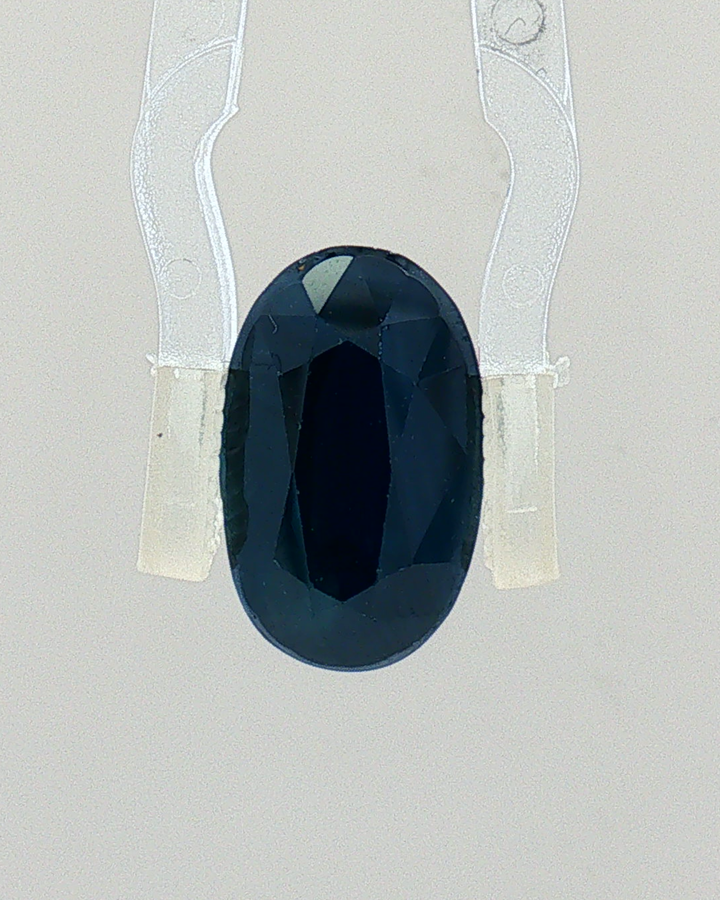 Blue Sapphire - 5.73 Carat