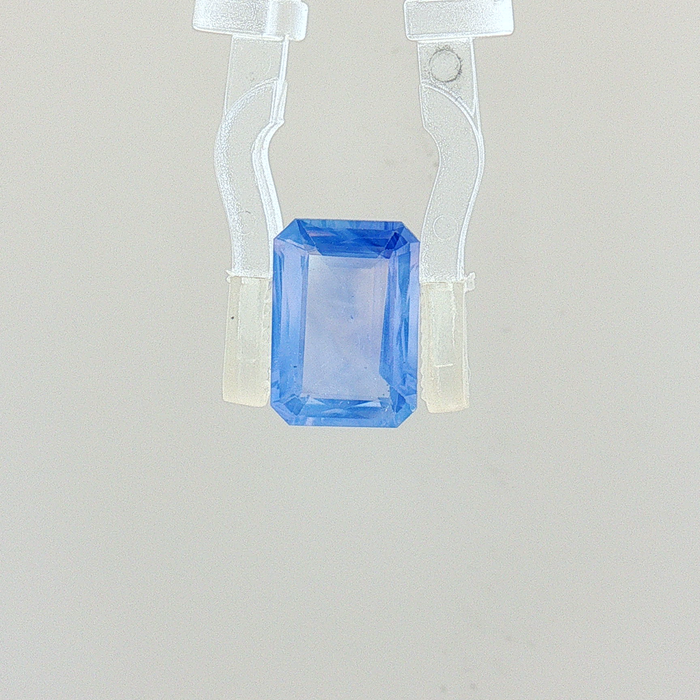 Blue Sapphire - 3.20 Carat