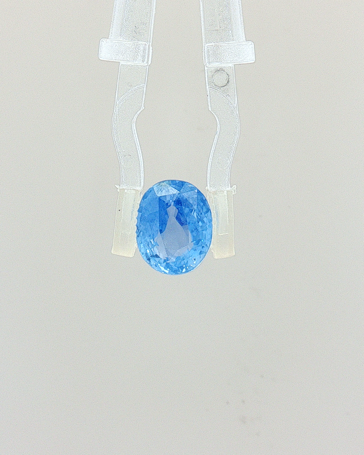 Blue Sapphire - 3.56 Carat