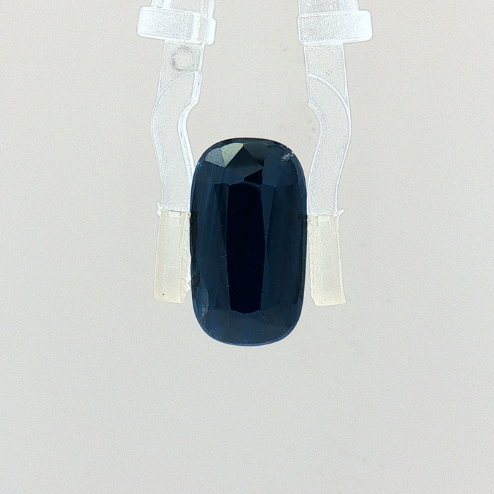 Blue Sapphire - 6.77 Carat