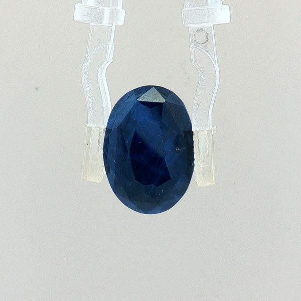 Blue Sapphire - 11.88 Carat
