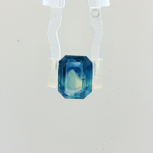 Blue Sapphire - 3.55 Carat