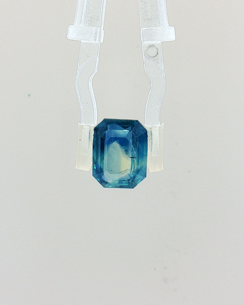Blue Sapphire - 3.55 Carat