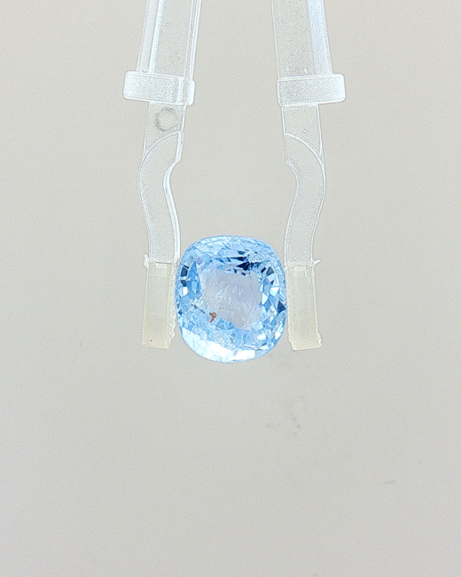 Cornflower Ice Blue Sapphire (Neelam) - 4.44 Carat (Certified)