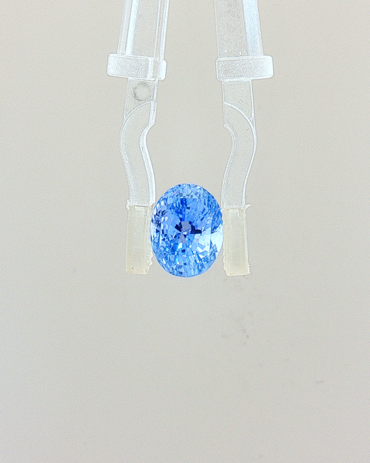 Cornflower Blue Sapphire (Neelam) - 3.52 Carat (Certified)