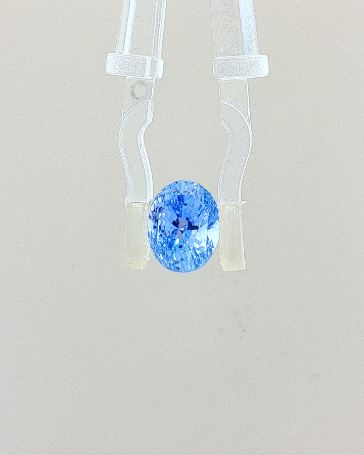 Cornflower Blue Sapphire (Neelam) - 3.52 Carat (Certified)